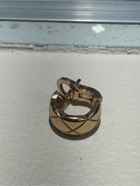 Chanel 18K Rose Gold Coco Crush Clip On Earring.